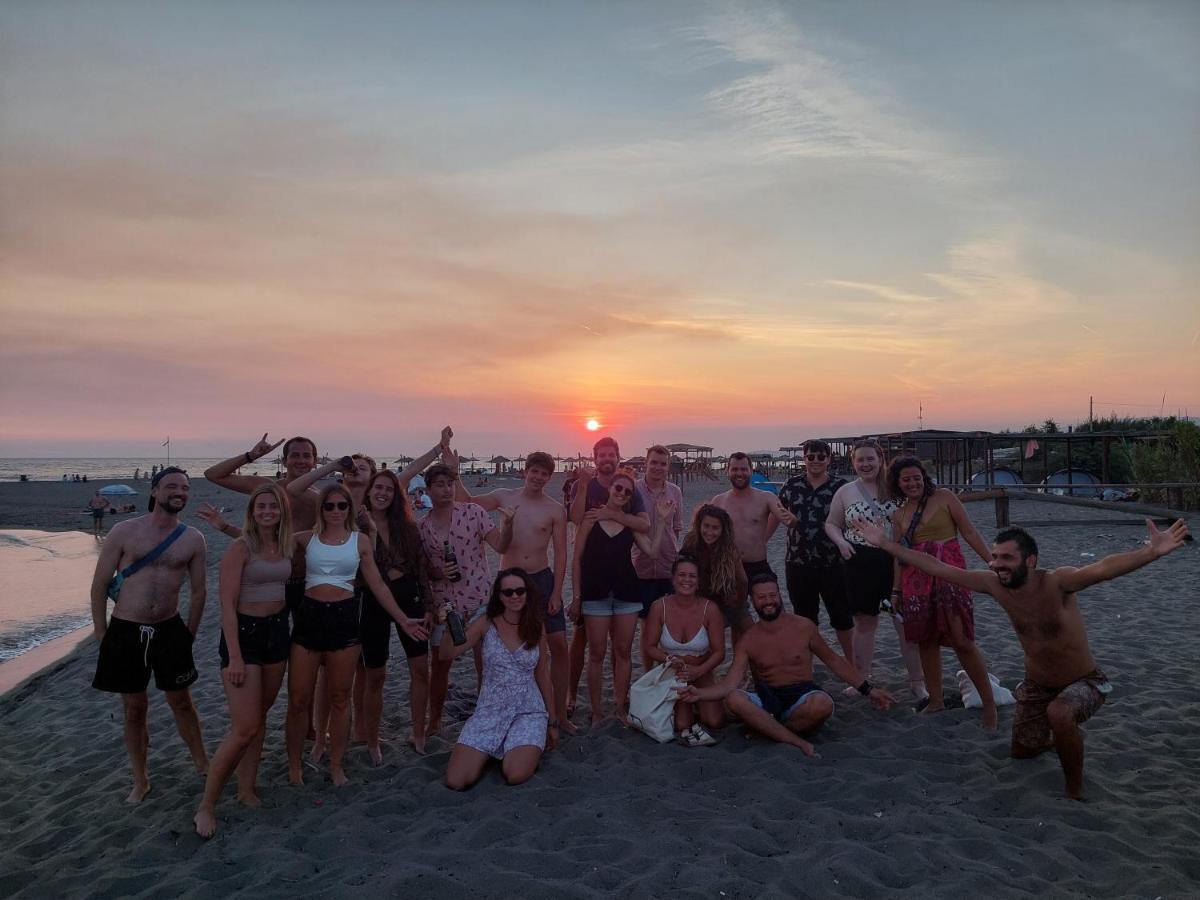 Pirate Backpackers Vandrarhem Ulcinj Exteriör bild