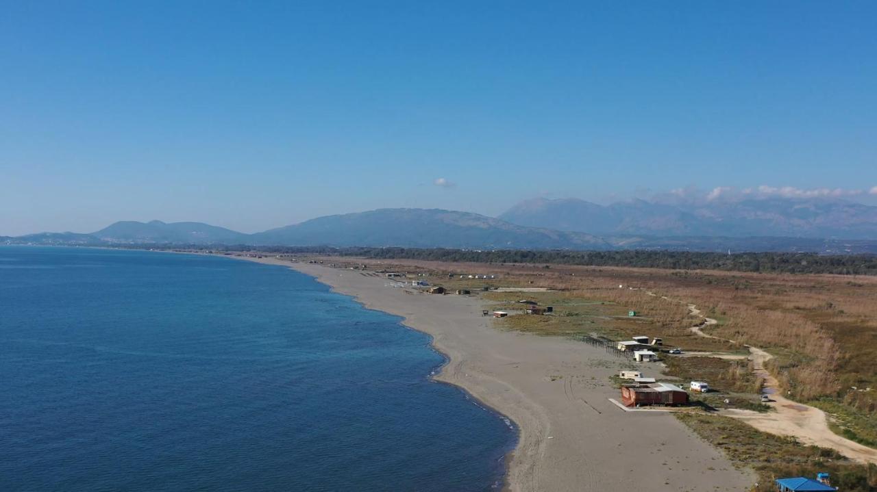 Pirate Backpackers Vandrarhem Ulcinj Exteriör bild